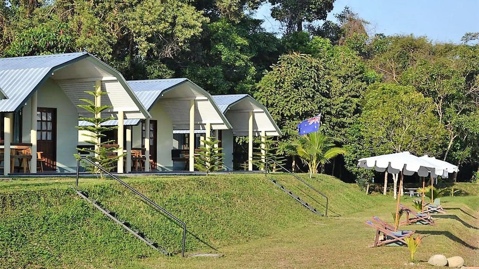 Phuket Campground Mai Khao Hotel